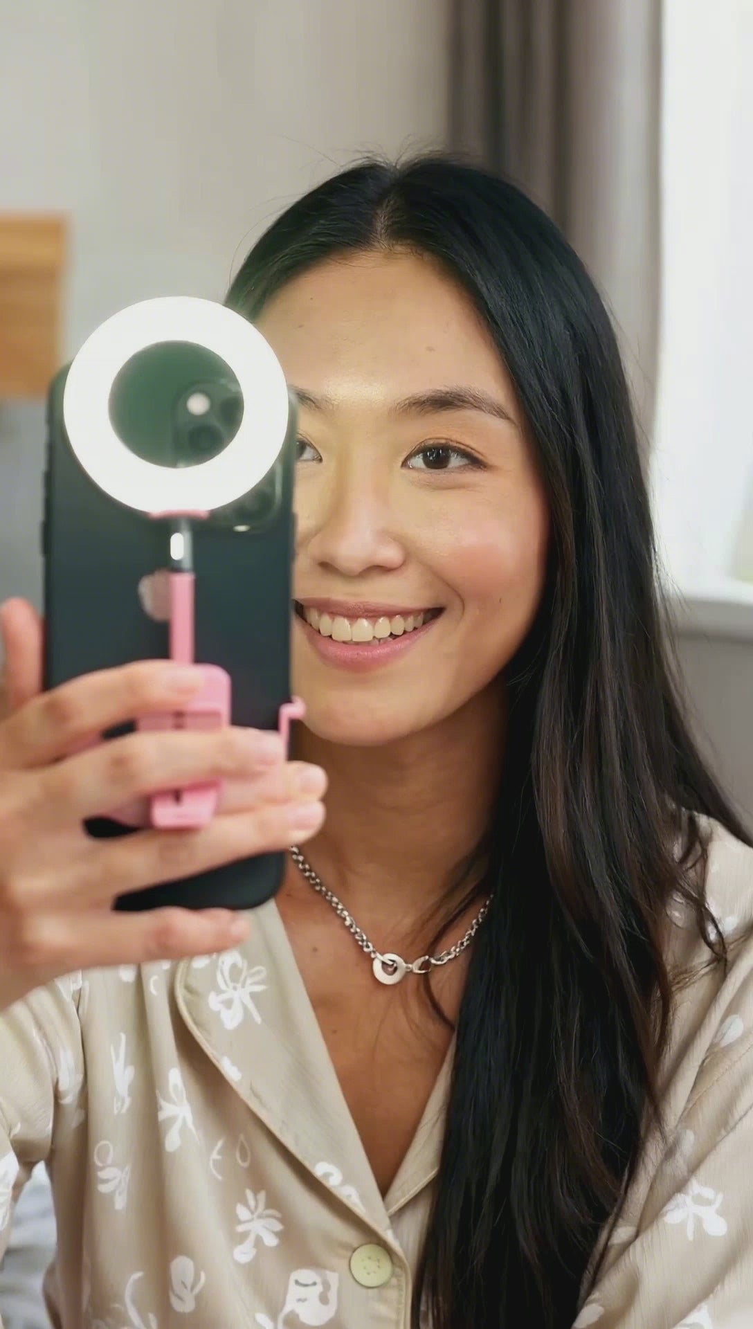 GlowClip Portable Selfie Ring Light